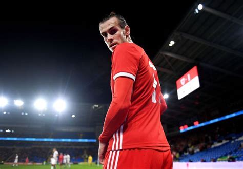 Gareth Bale transfer: Cardiff City shock favourites to.